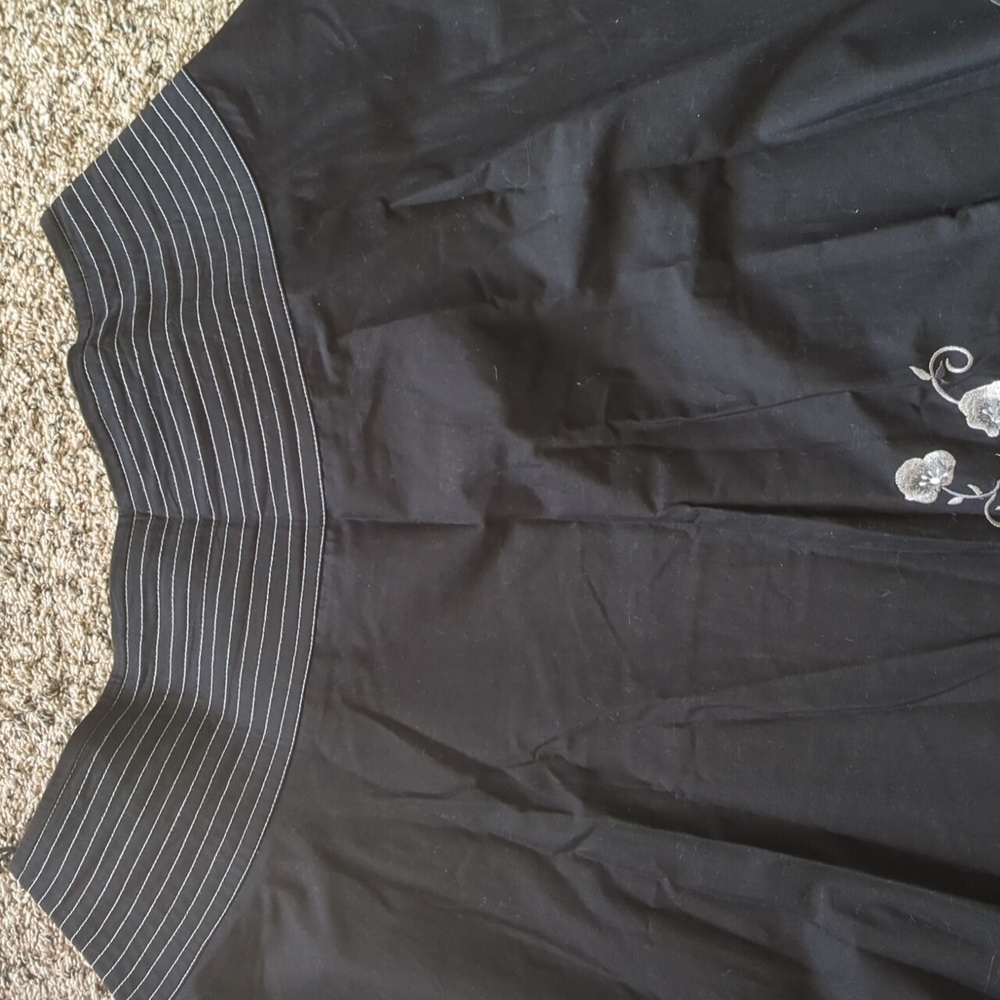 Black embroidered skirt